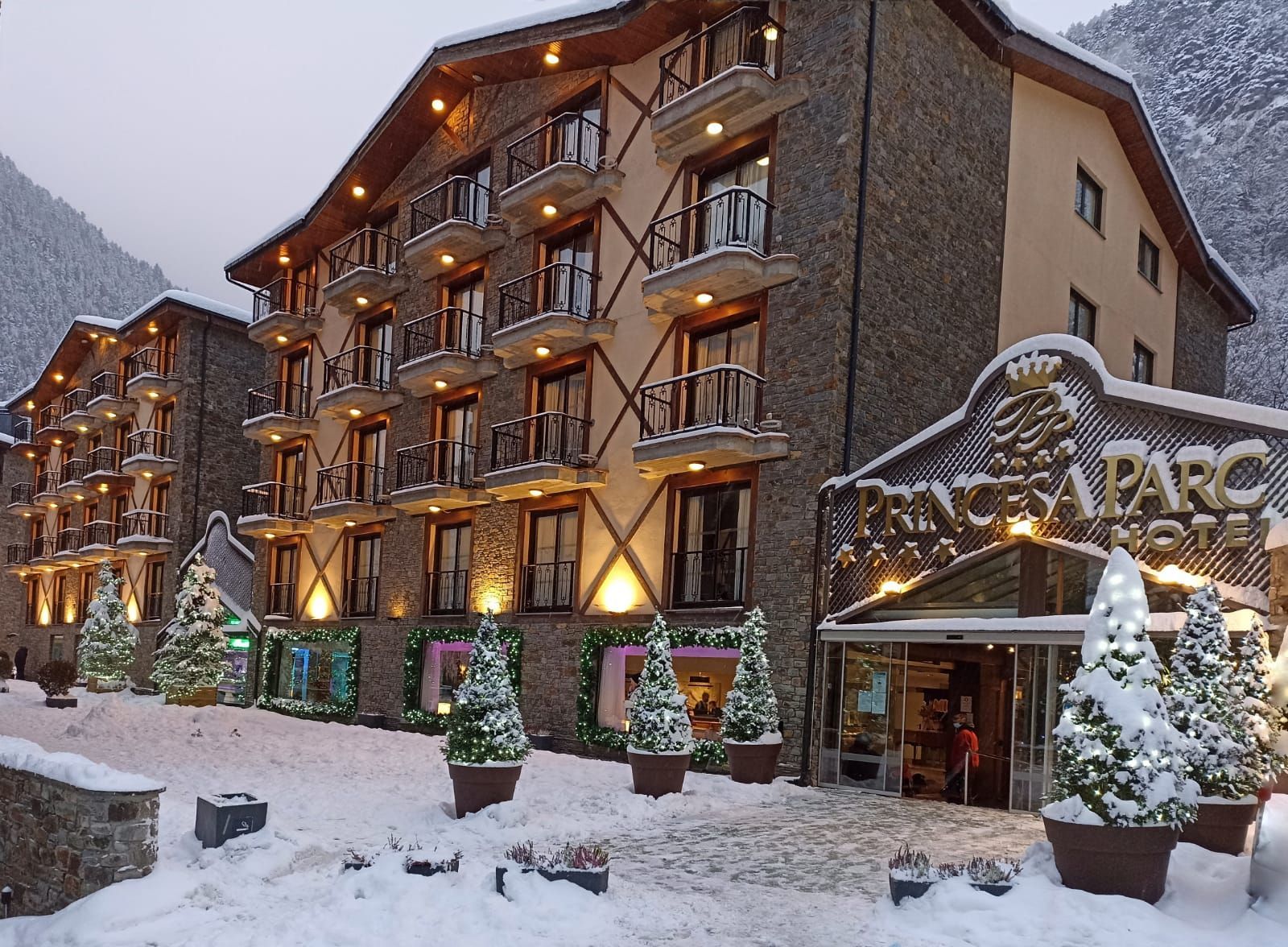 Plan Your Ski Adventure Today